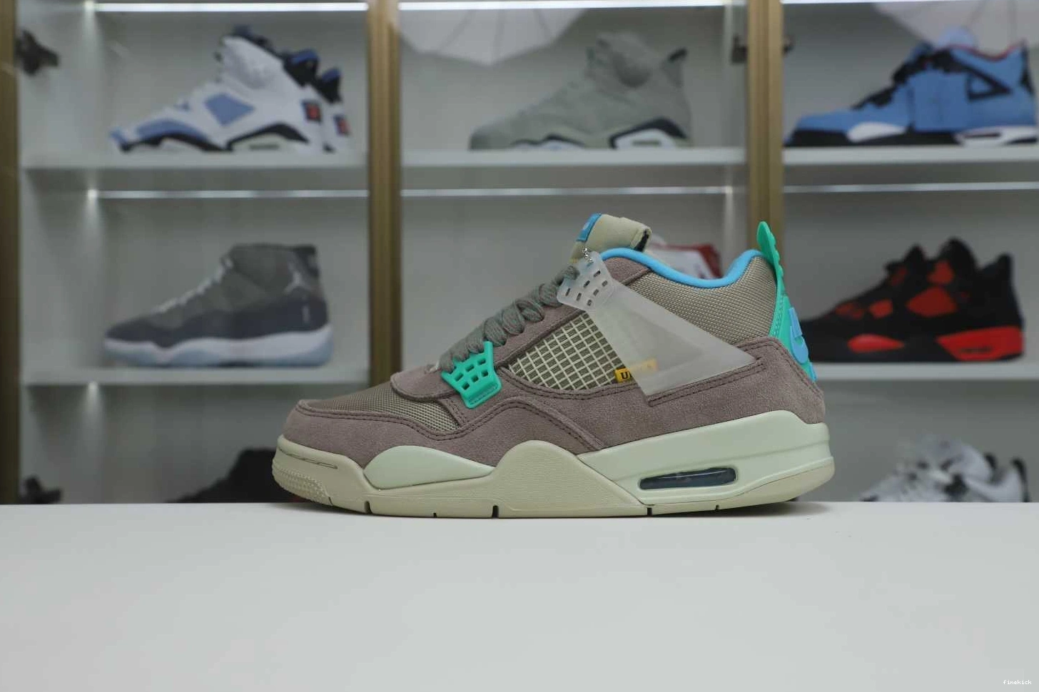 UNION RETRO 4 X 'TAUPE JORDAN HAZE' AIR LA 1210